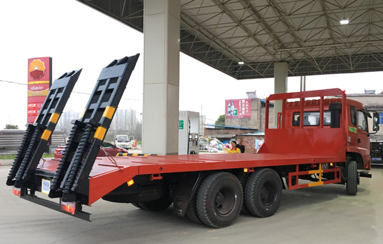 國五東風(fēng)特商后八輪平板