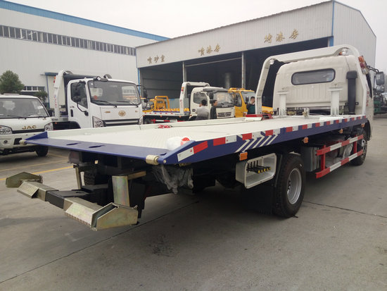 東風(fēng)多利卡一拖二清障車(黃牌)