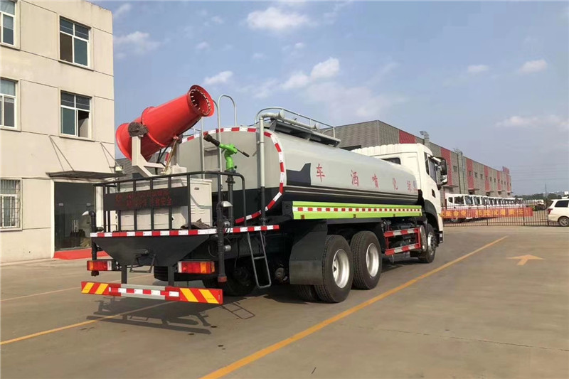東風(fēng)天龍后八輪20噸噴霧車，國(guó)六綠化噴灑車